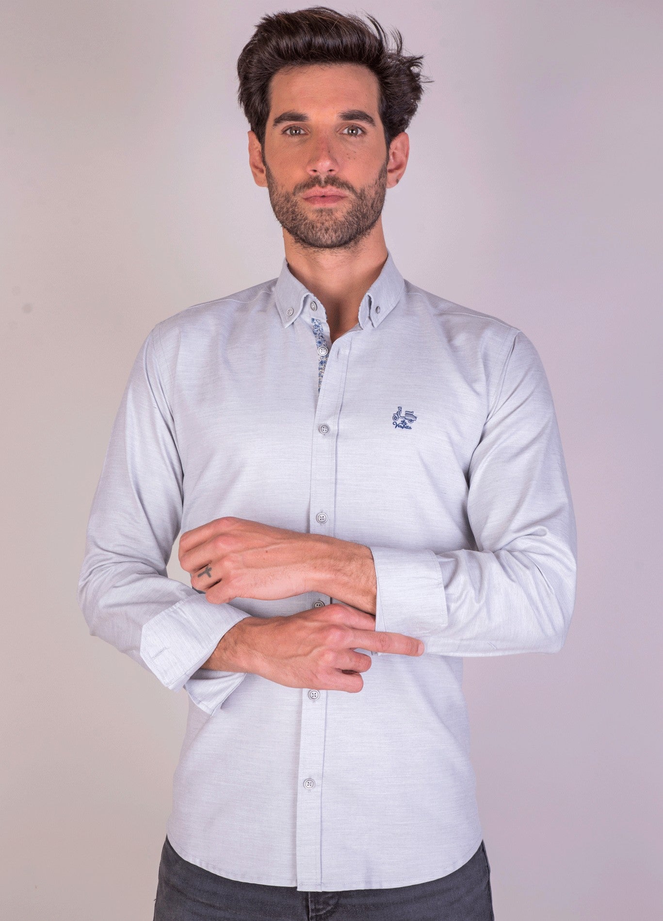 CAMISA TROPICAL LA VESPITA GRIS