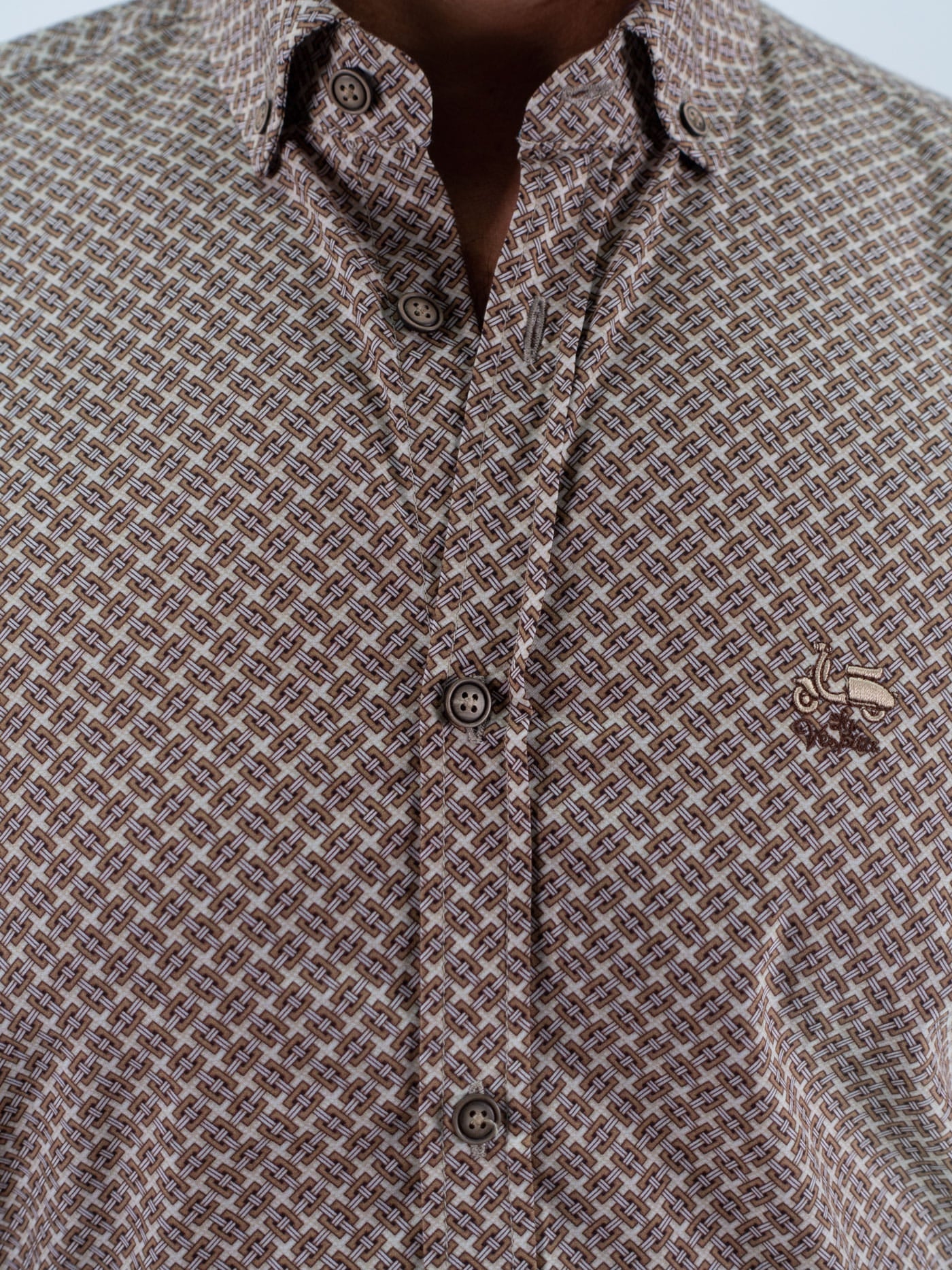 CAMISA ENTRELAZADO LA VESPITA MARRON