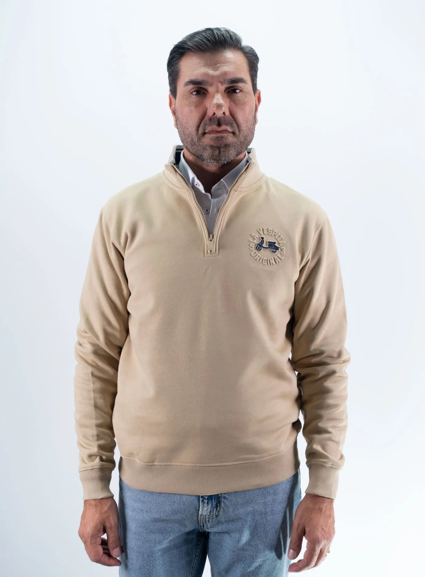 SUDADERA CREMALLERA GRABADO LA VESPITA BEIG