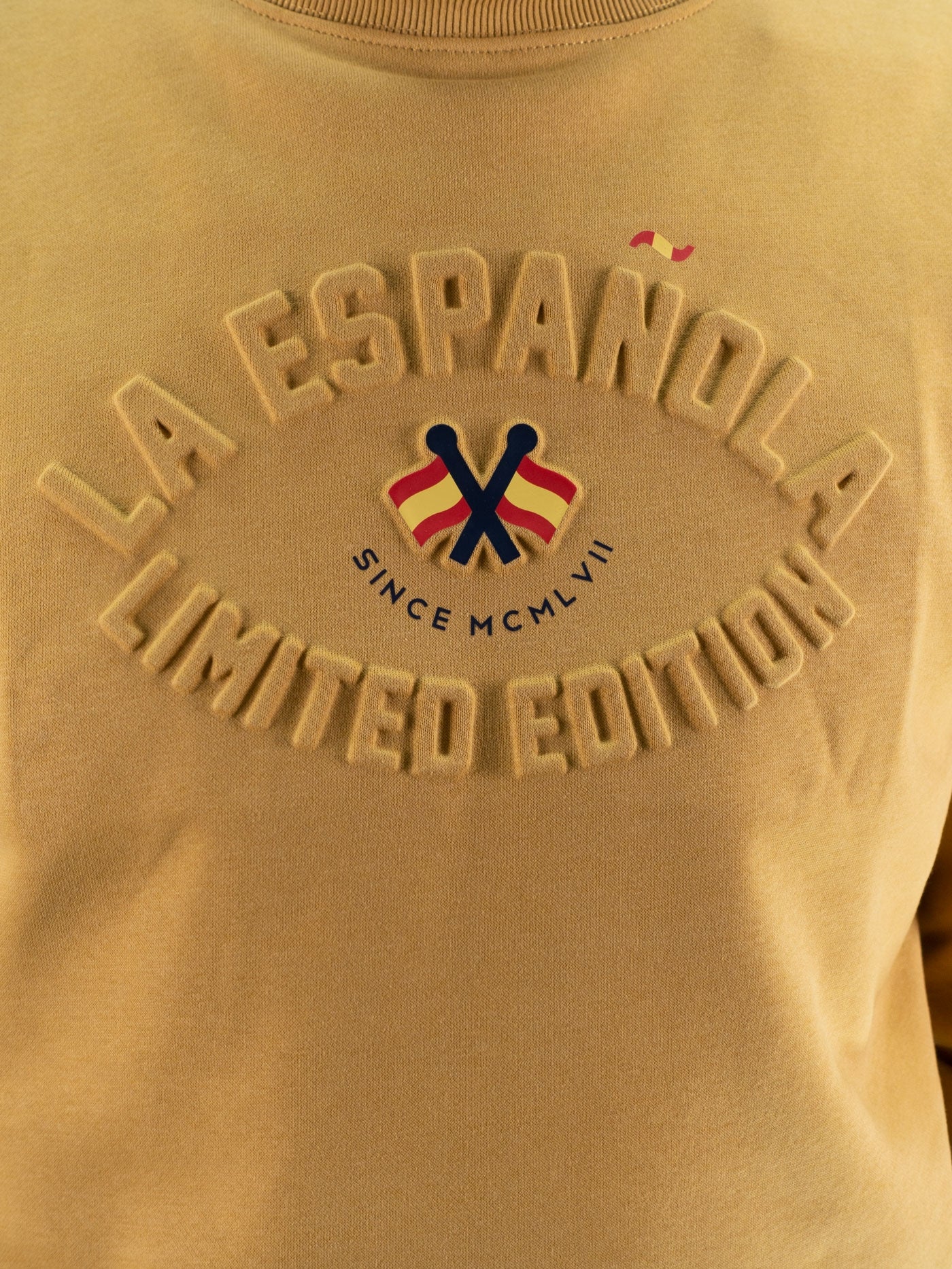 SUDADERA CUELLO CAJA GRABADO FLAT LA ESPANOLA MOSTAZA