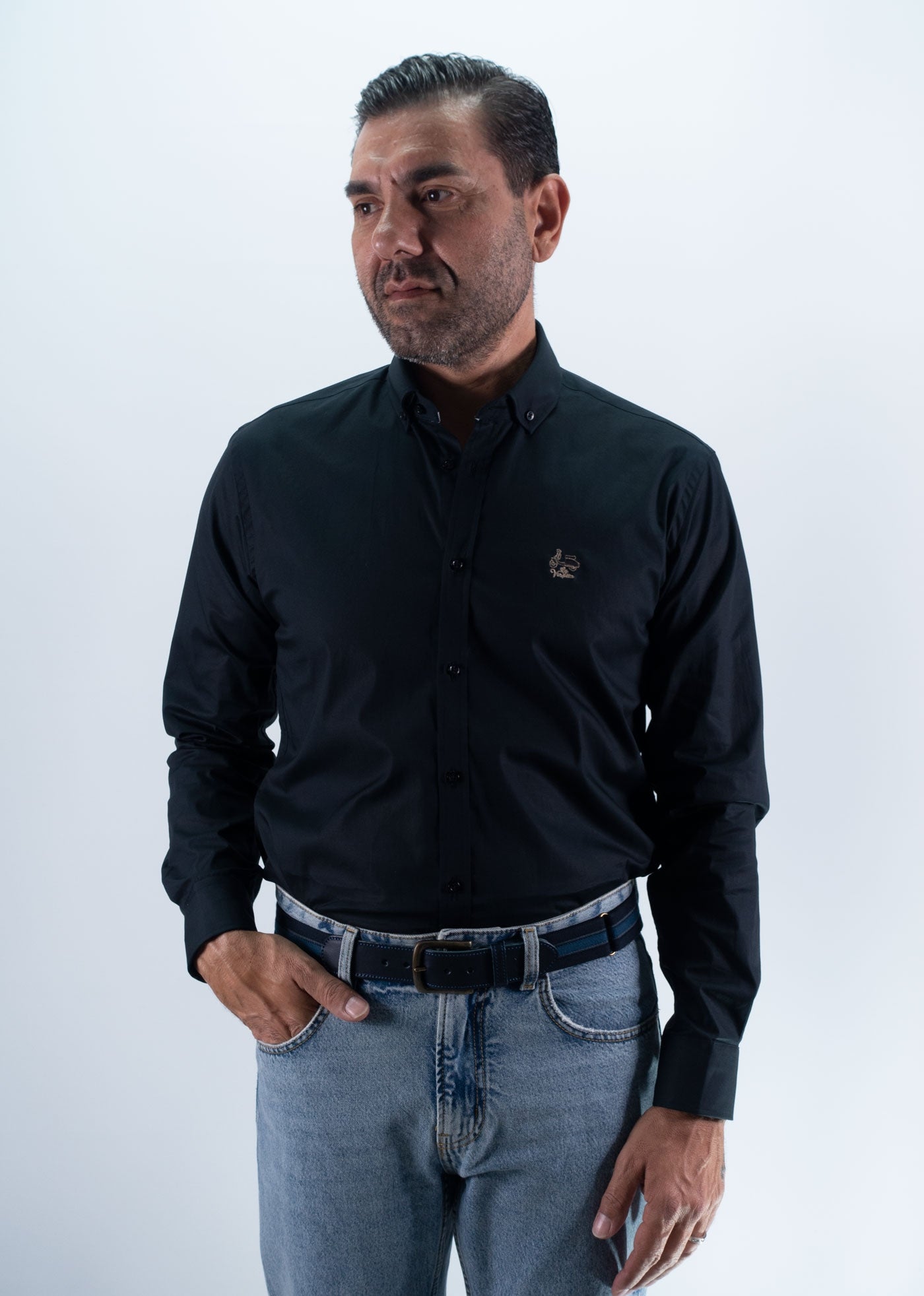 CAMISA LISA LICRA 26 LA VESPITA NEGRO