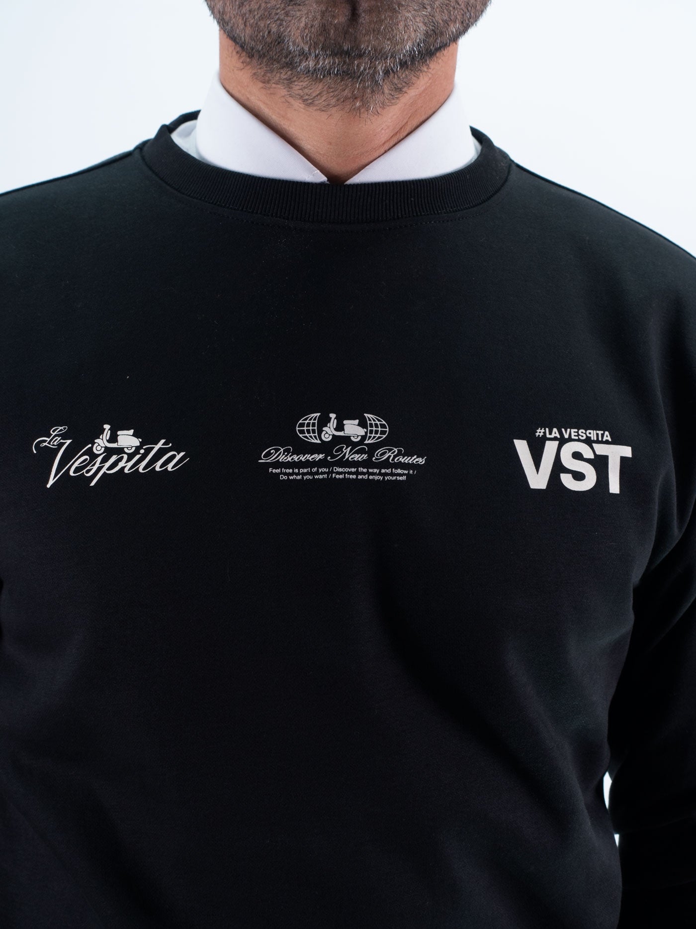 SUDADERA CUELLO CAJA DISCOVER LA VESPITA NEGRO