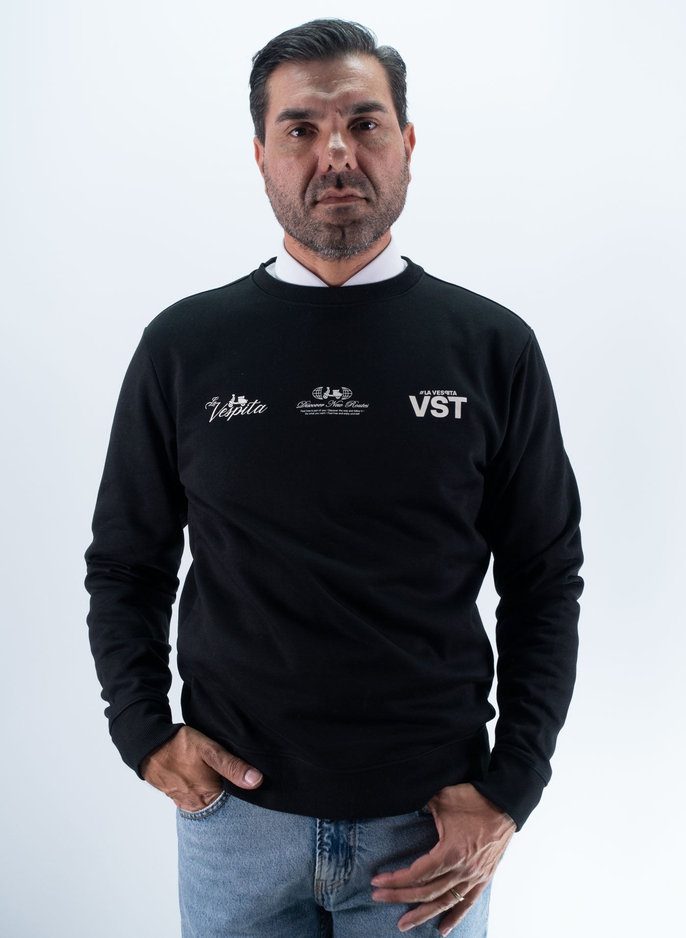 SUDADERA CUELLO CAJA DISCOVER LA VESPITA NEGRO