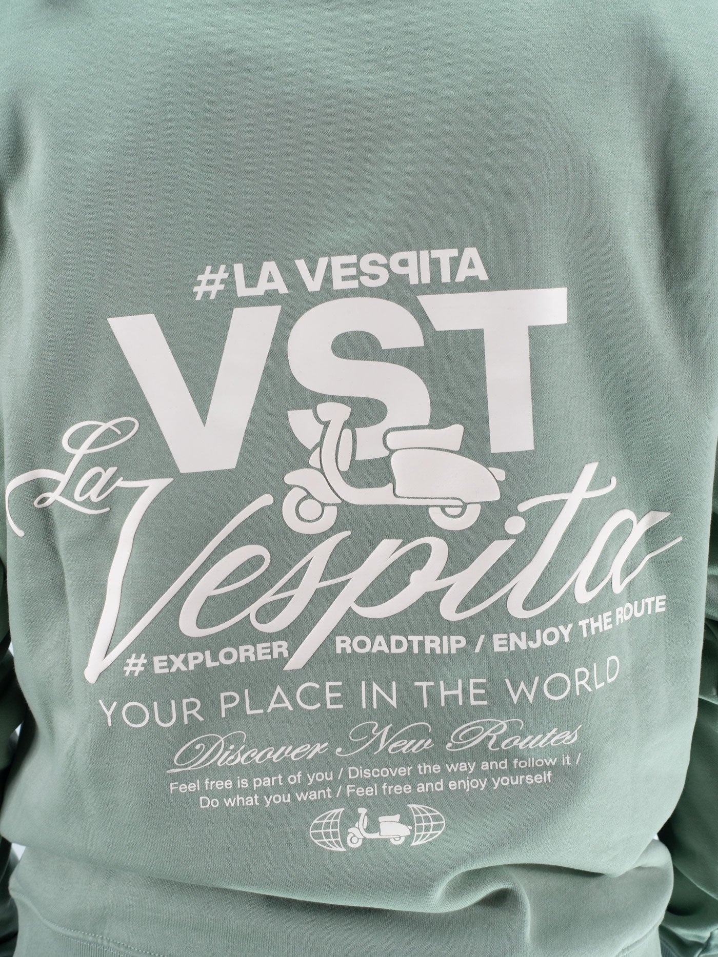 SUDADERA CUELLO CAJA DISCOVER LA VESPITA VERDE