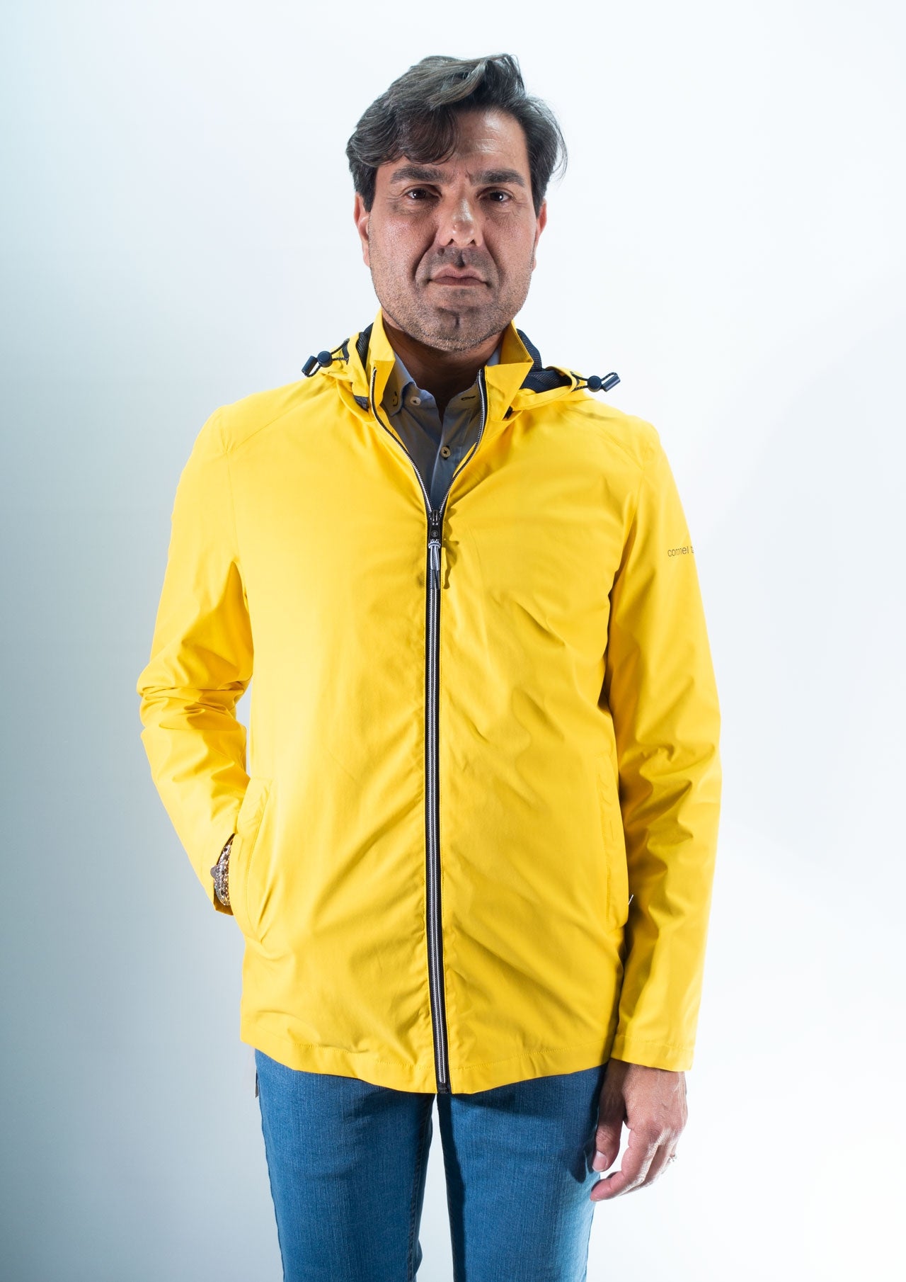CHAQUETA FIYI  AMARILLO