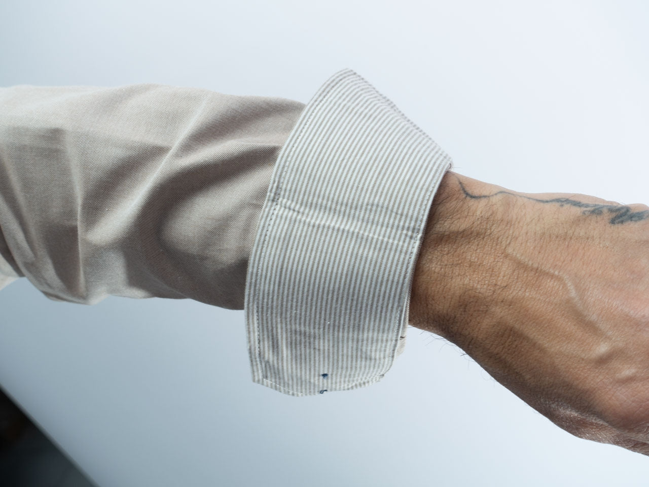 CAMISA BASIC LA VESPITA CAMEL