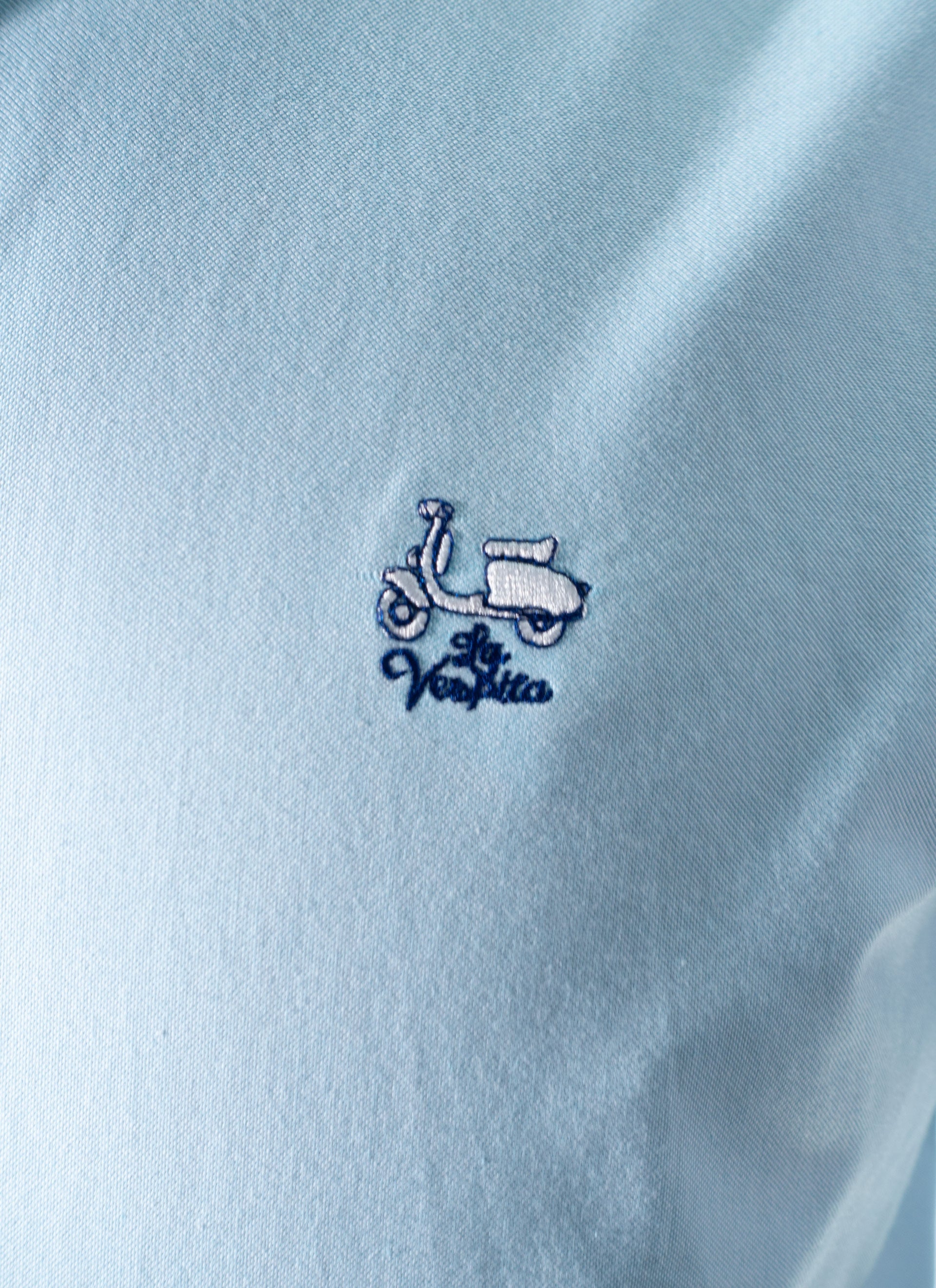 CAMISA BASIC LA VESPITA CELESTE