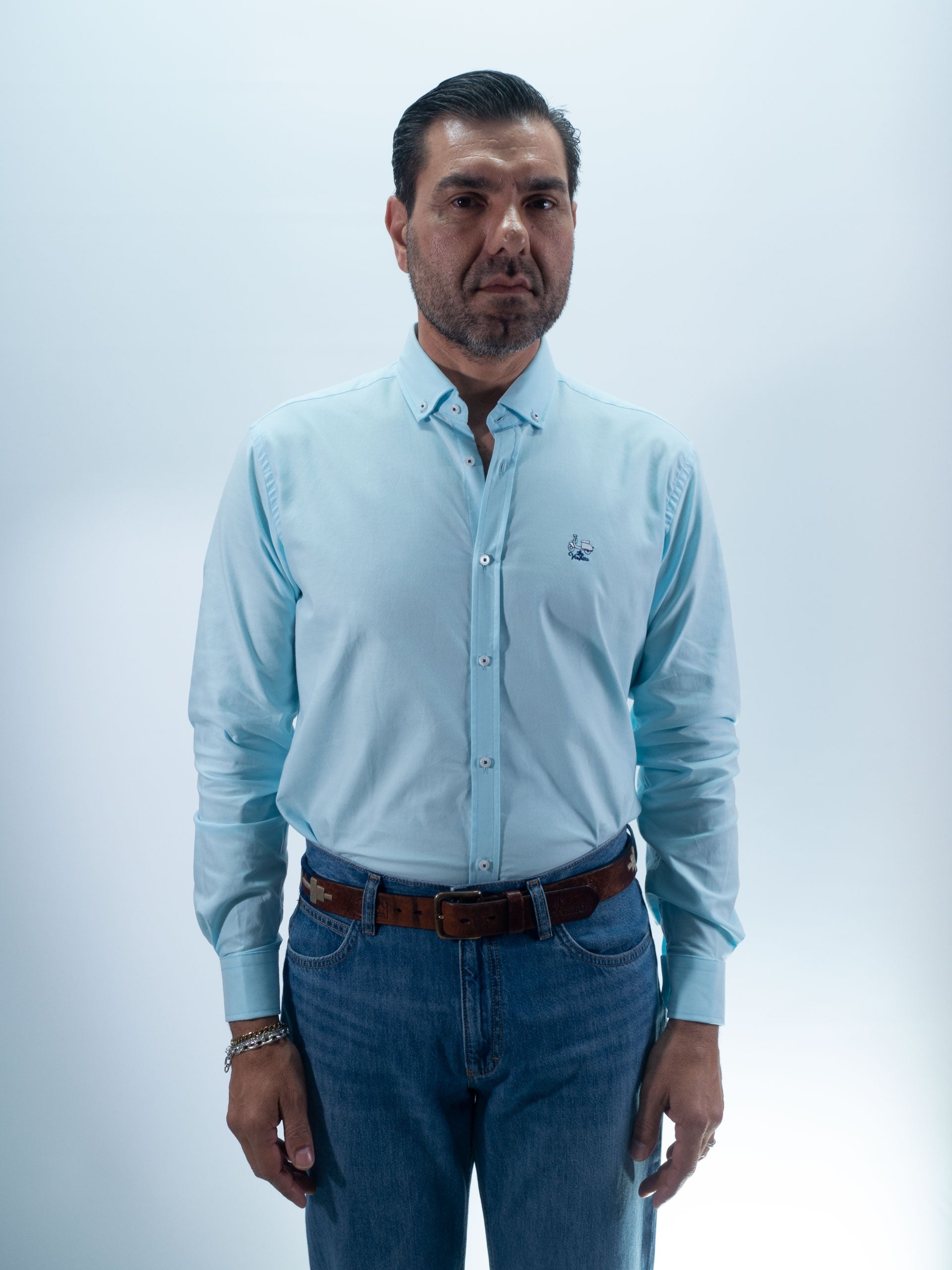 CAMISA BASIC LA VESPITA CELESTE