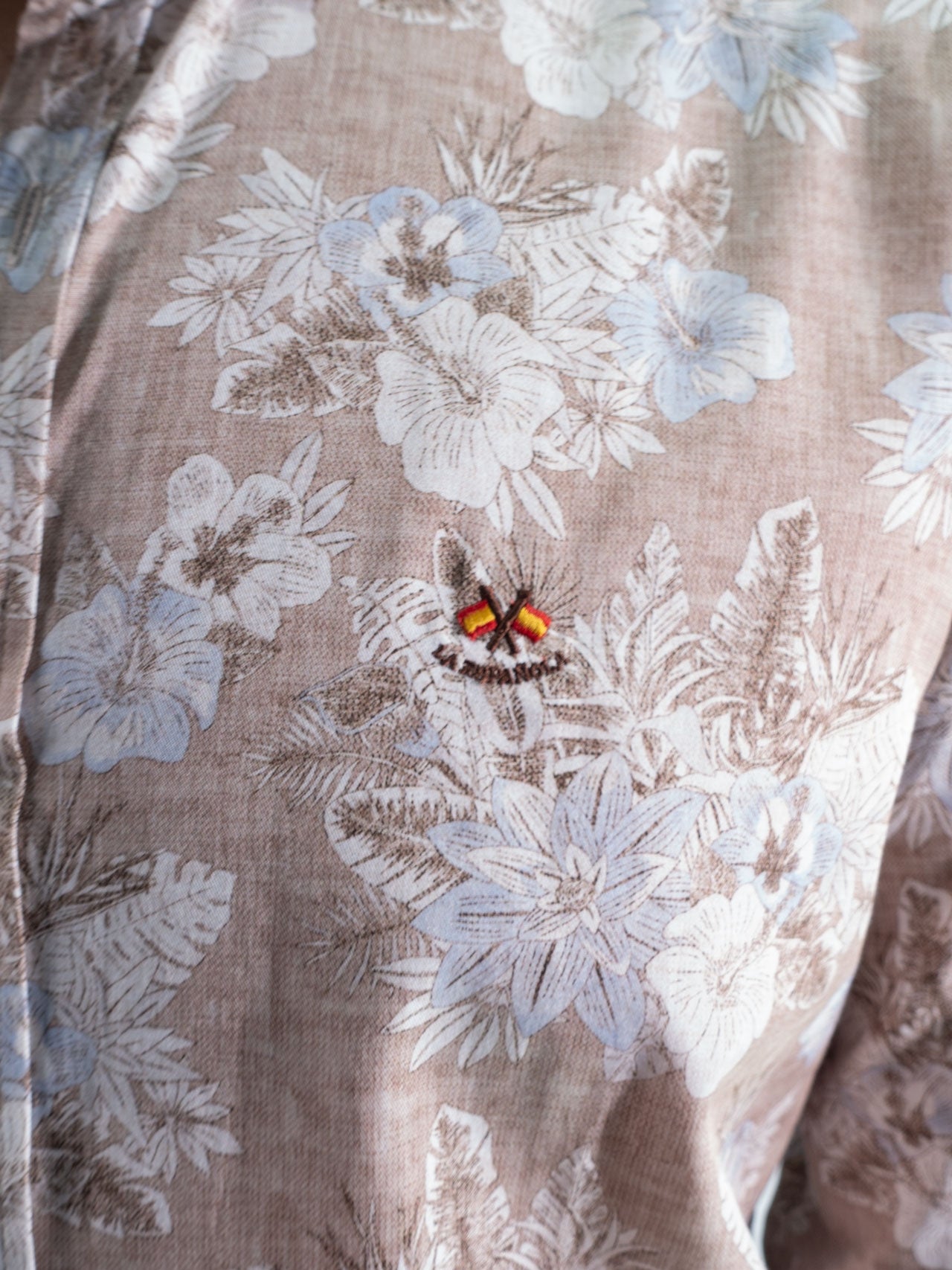 CAMISA FLORES LA ESPANOLA MARRON