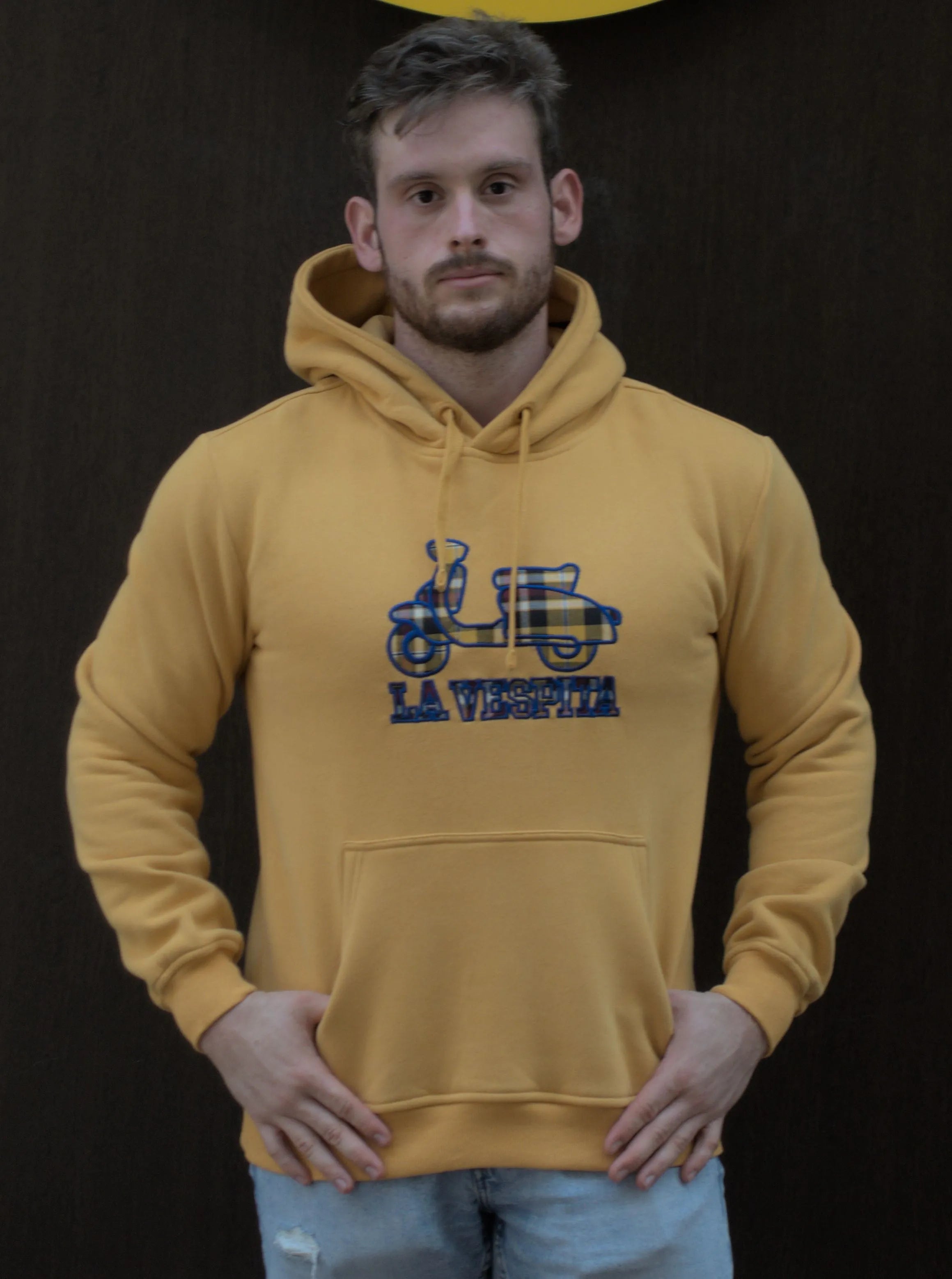 SUDADERA CAPUCHA LA VESPITA MOSTAZA
