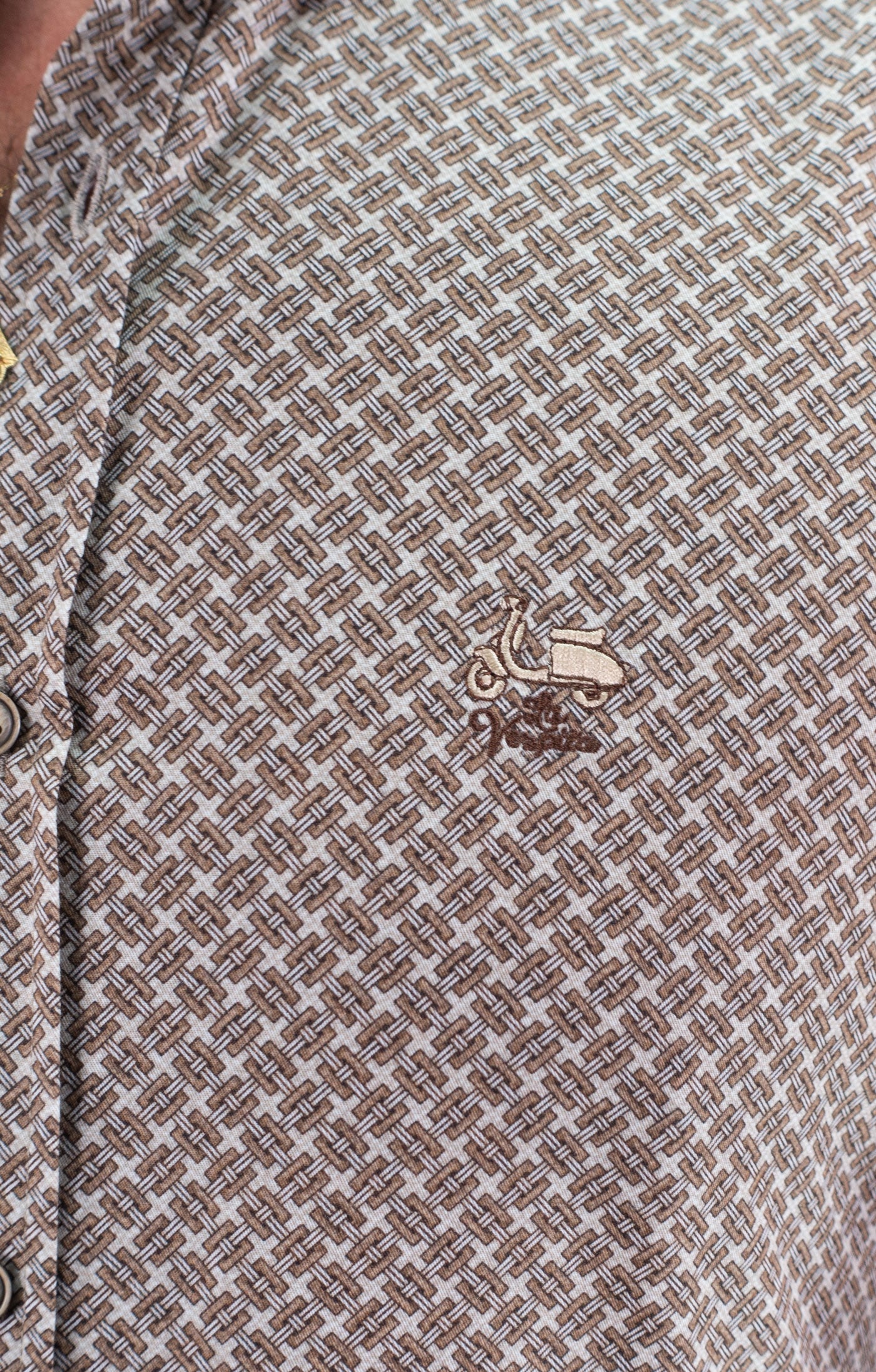 CAMISA ENTRELAZADO LA VESPITA BURDEOS