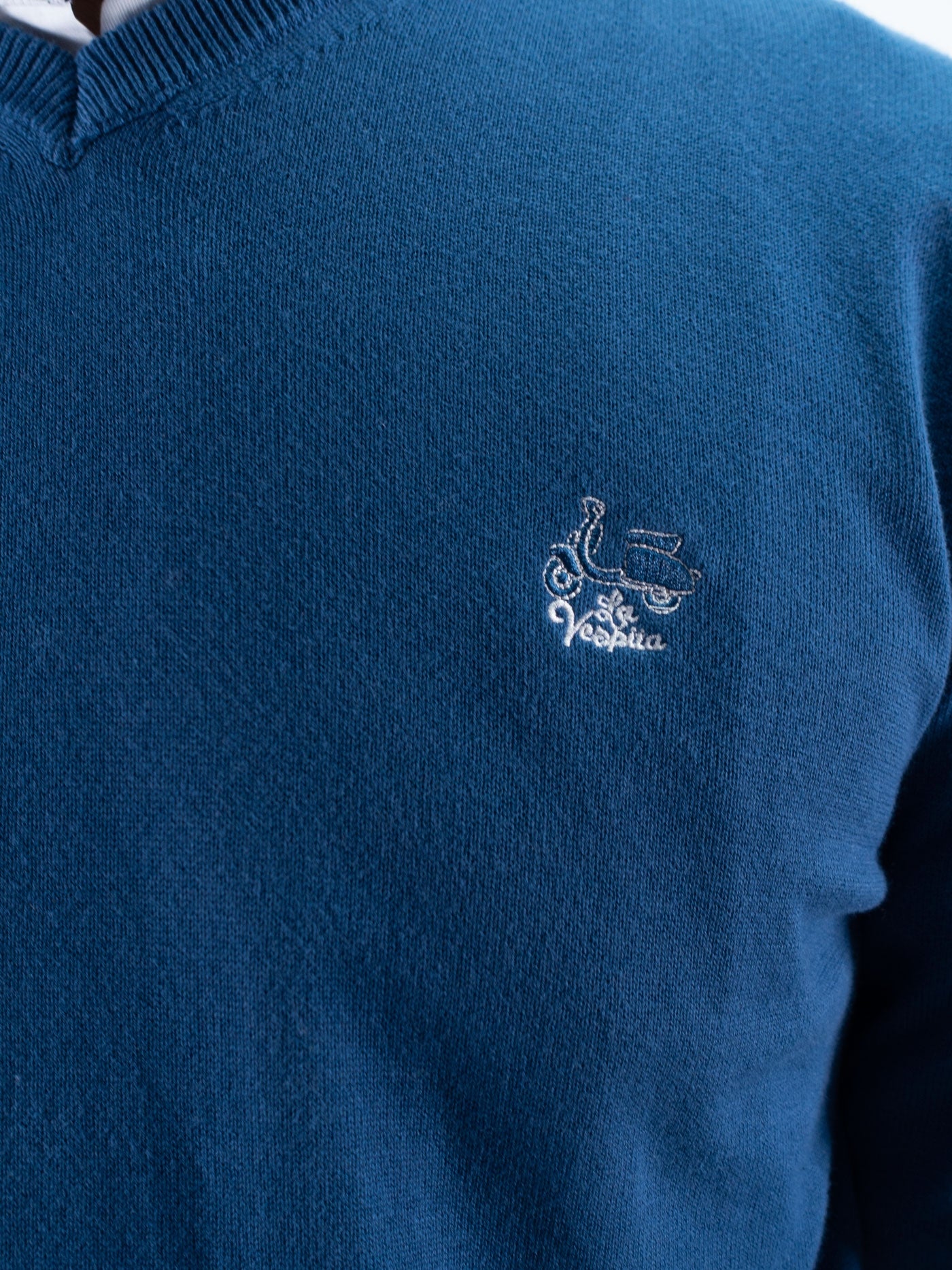 JERSEY CUELLO PICO LA VESPITA AZUL