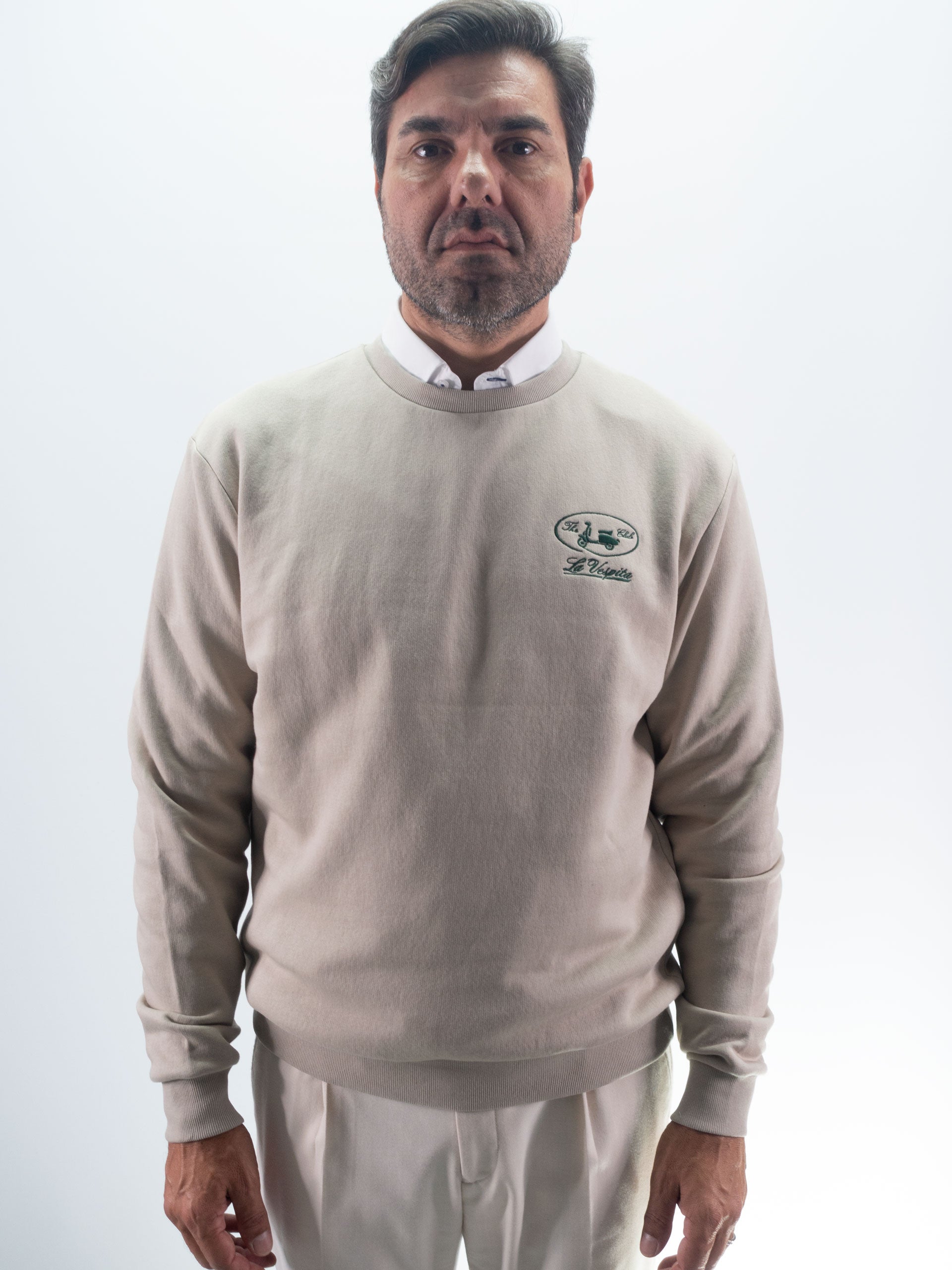 SUDADERA CUELLO CAJA LOGO LA VESPITA BEIG