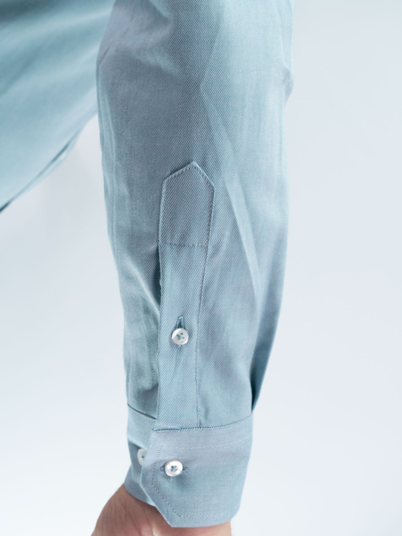 CAMISA LISA KLARK LA VESPITA GRIS CLARO